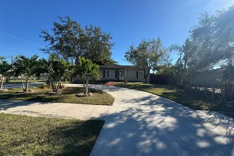 28615 SW 144th Ct, Homestead FL 33033