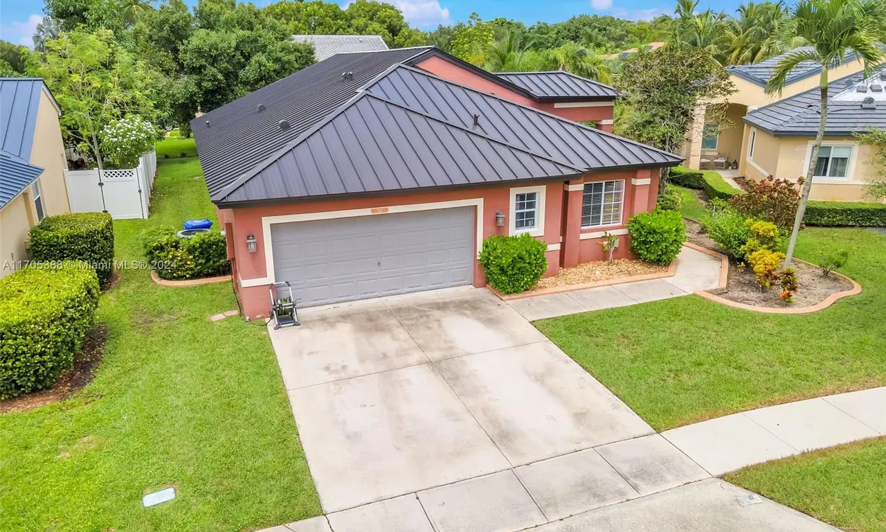 326 SW 162nd Ave, Pembroke Pines FL 33027