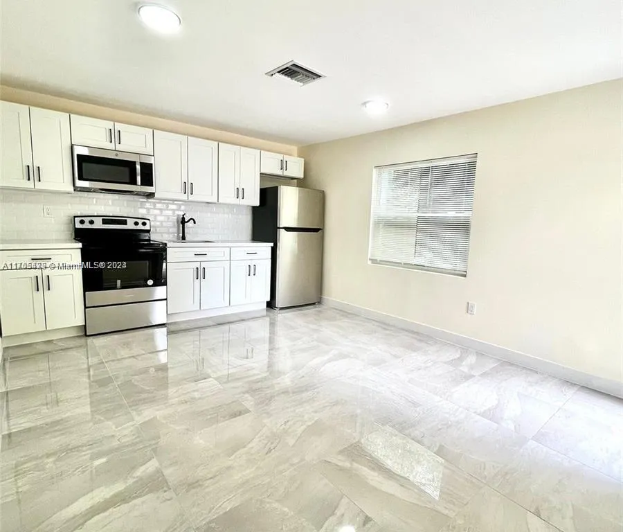 5808 BUCHANAN ST # 1, Hollywood FL 33021