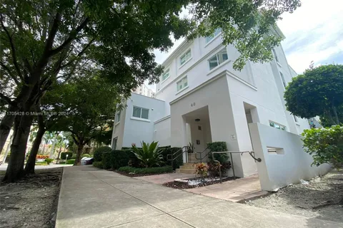 40 Calabria Ave # 101, Coral Gables FL 33134