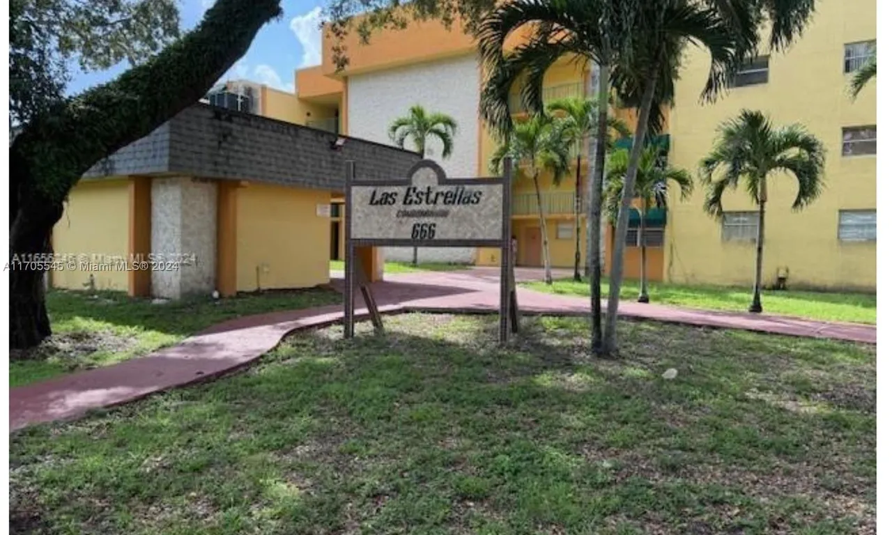 666 W 81st St # 418, Hialeah FL 33014