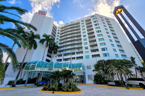 2670 E Sunrise Blvd # 315, Fort Lauderdale FL 33304