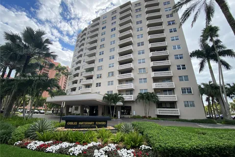 90 Edgewater Dr # 805, Coral Gables FL 33133