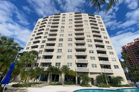 90 Edgewater Dr # 805, Coral Gables FL 33133