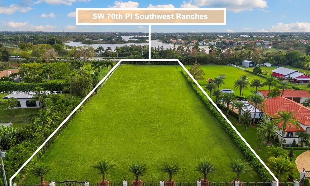 70 Sw Pl, Southwest Ranches FL 33331