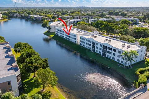 10534 E Clairmont Cir # 208, Tamarac FL 33321