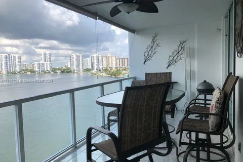 18100 N Bay Rd # 1007, Sunny Isles Beach FL 33160