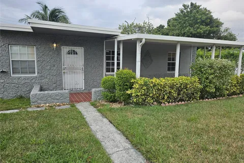 2545 NW 159th Ter, Miami Gardens FL 33054