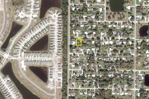 8003 Lockwood Dr, Fort Pierce FL 34951