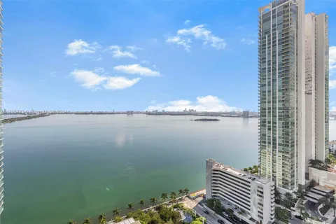 650 NE 32nd St # 2601, Miami FL 33137