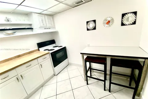 2101 Atlantic Shores Blvd # 108, Hallandale Beach FL 33009