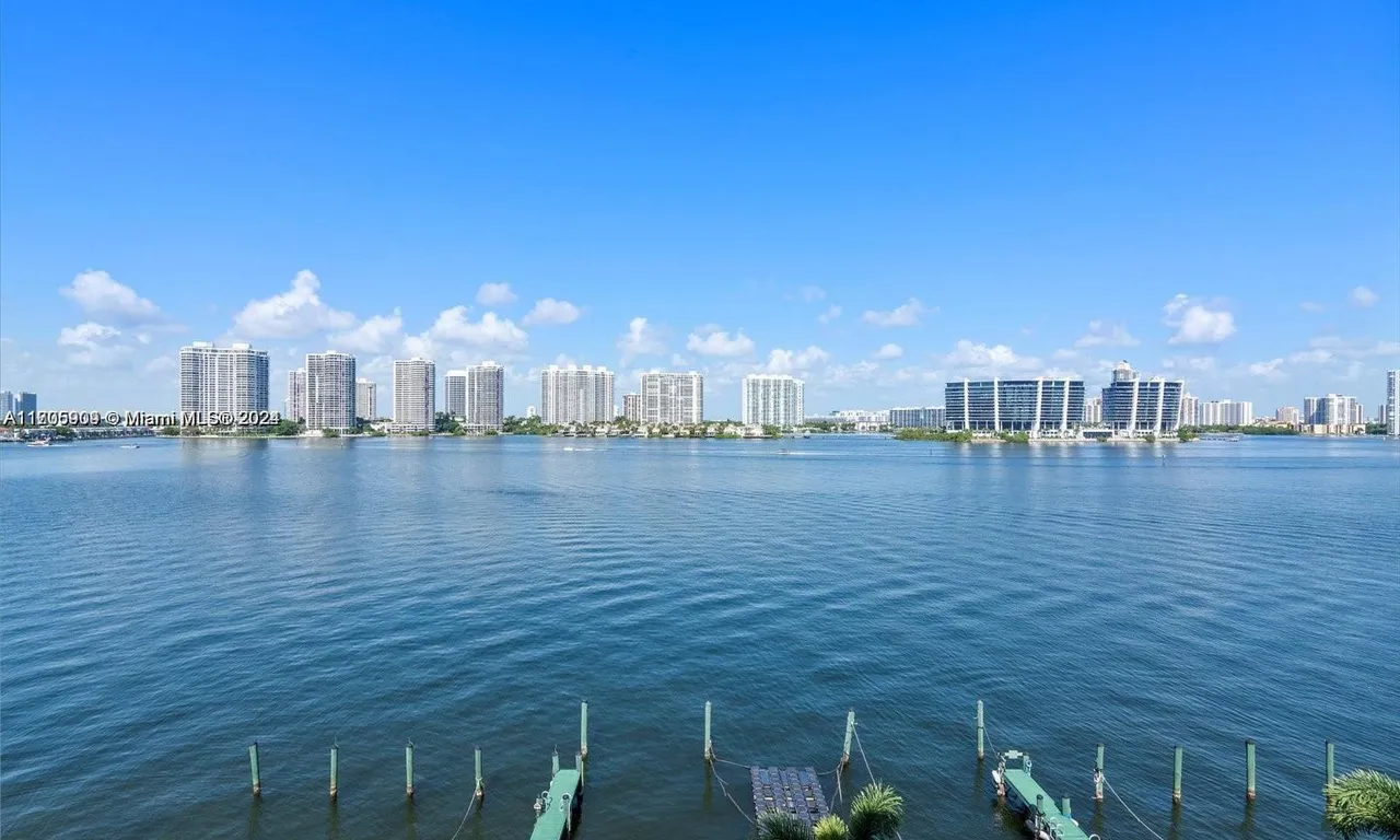 17800 N Bay Rd # 704, Sunny Isles Beach FL 33160