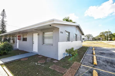 3036 NW 2nd St # 1, Pompano Beach FL 33069