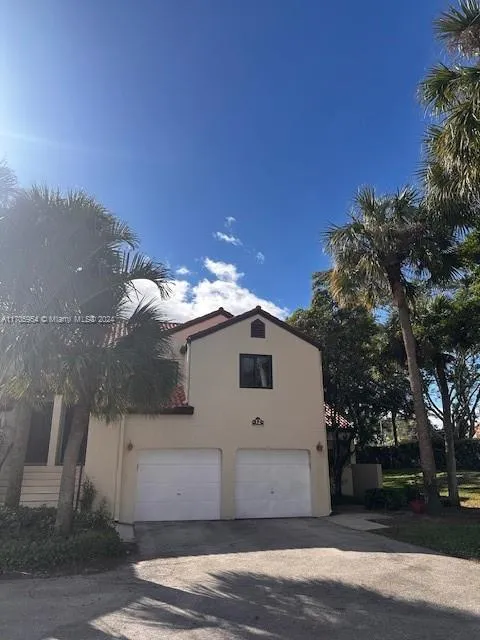 12 Via De Casas Sur # 104, Boynton Beach FL 33426