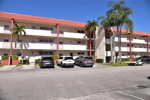 371 S Hollybrook Dr # 310, Pembroke Pines FL 33025