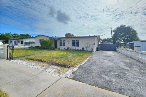 12120 SW 185th St, Miami FL 33177