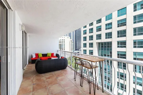 1200 Brickell Bay Dr # 1908, Miami FL 33131