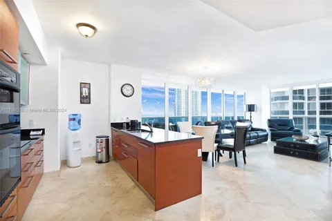 1830 S Ocean Dr # 2808, Hallandale Beach FL 33009