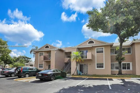 2361 NW 96th Ter # 18A, Pembroke Pines FL 33024