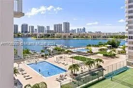 18061 Biscayne Blvd # 502, Aventura FL 33160