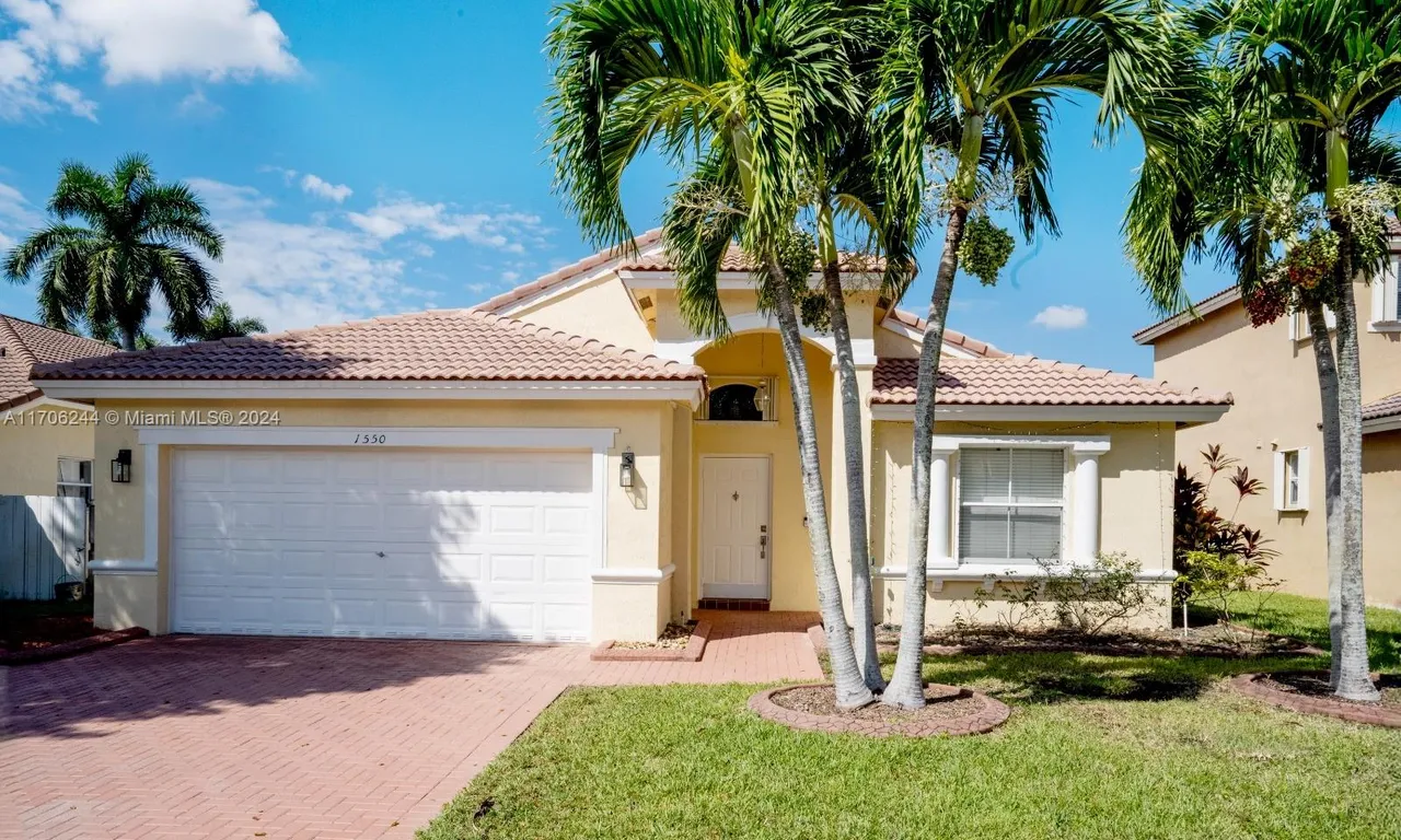 1550 SW 193rd Ter, Pembroke Pines FL 33029