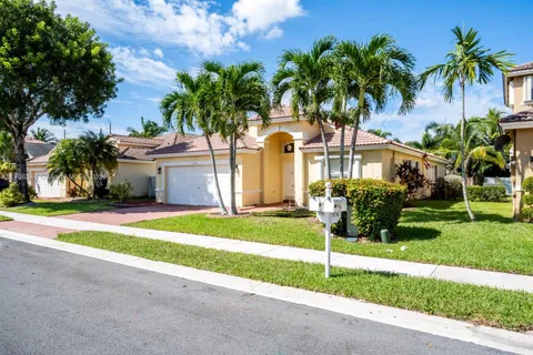 1550 SW 193rd Ter, Pembroke Pines FL 33029