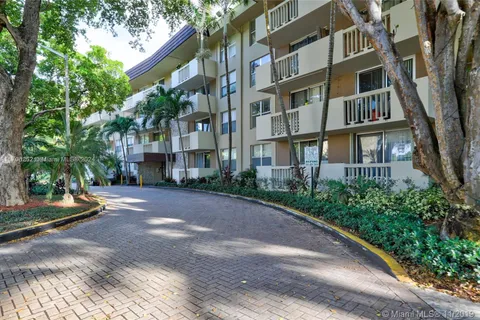 1800 Sans Souci Blvd # 305, North Miami FL 33181