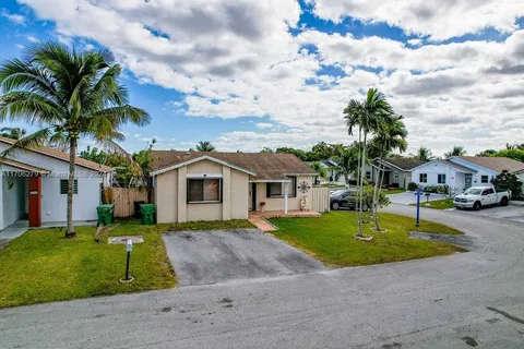 25131 SW 125th Ct, Homestead FL 33032