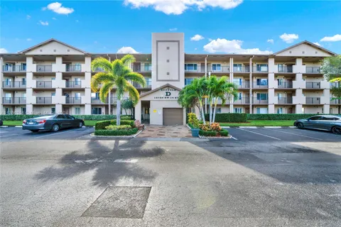 13700 SW 14th St # 410D, Pembroke Pines FL 33027