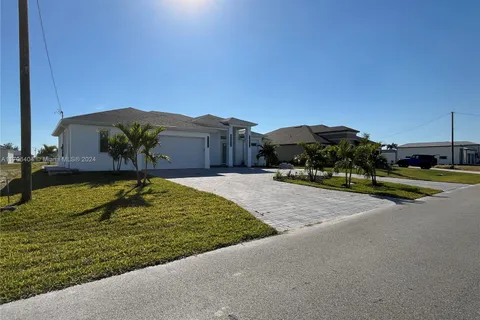 3404 NW 1 Terrace, Cape Coral FL 33993