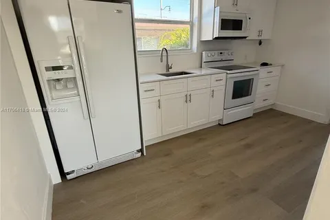 800 N federal hwy # 02, Hollywood FL 33020