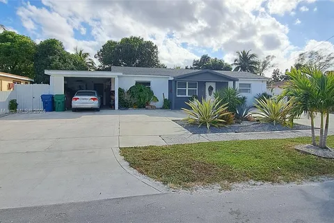 2960 NW 206th St, Miami Gardens FL 33056