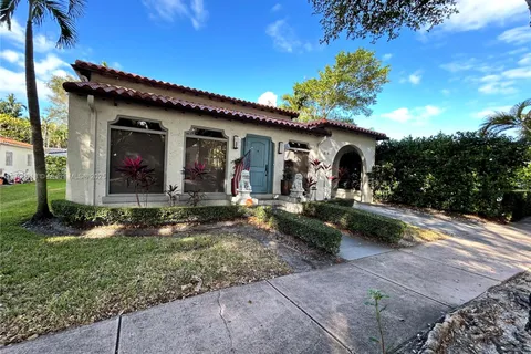 814 Pizarro St, Coral Gables FL 33134