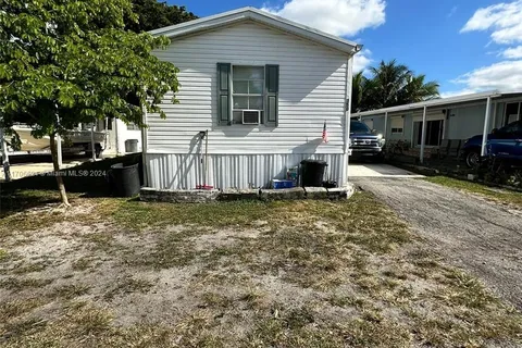 350 NW 134th Way, Plantation FL 33325