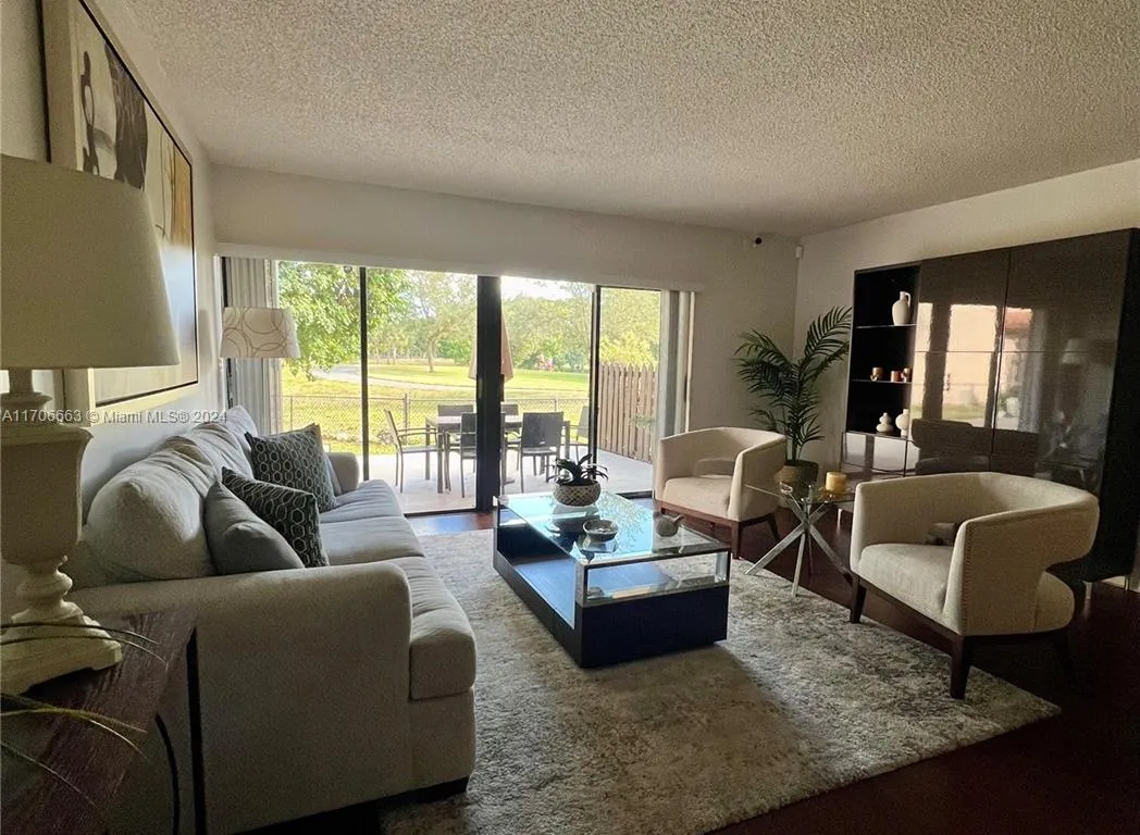 545 W Park Dr # 1, Miami FL 33172