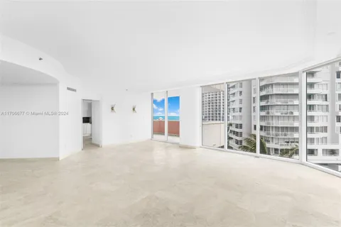 300 S Pointe # 801, Miami Beach FL 33139