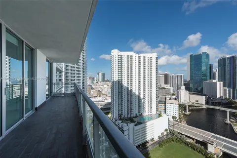 92 SW 3rd Street # 2812, Miami FL 33130