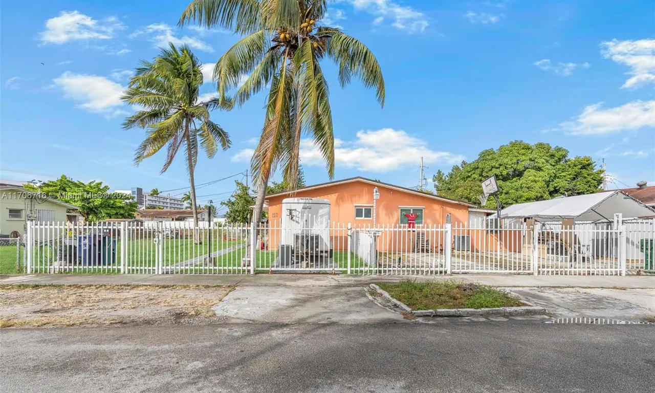 6875 SW 25th Ter, Miami FL 33155