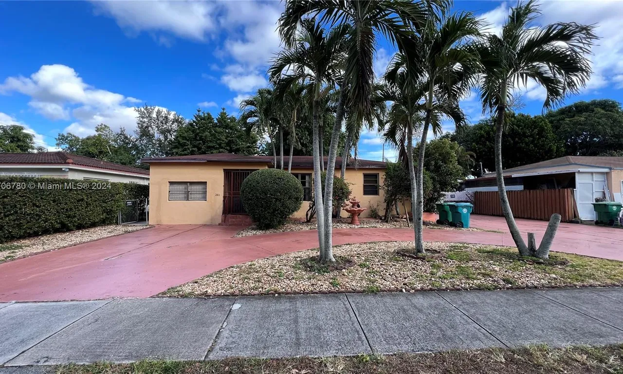 261 NW 62nd Ct, Miami FL 33126