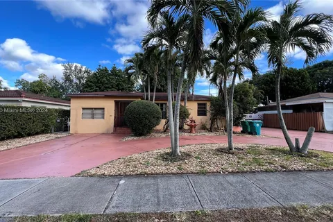 261 NW 62nd Ave, Miami FL 33126