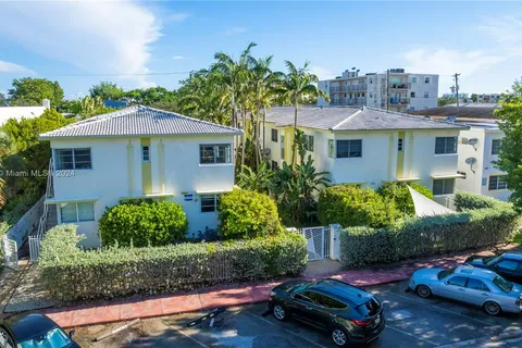 1007 Bay Dr # 107, Miami Beach FL 33141