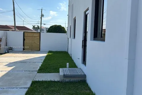 8311 Grand Canal Dr # A, Miami FL 33144