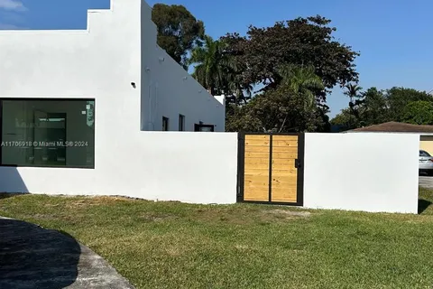 8311 Grand Canal Dr # A, Miami FL 33144
