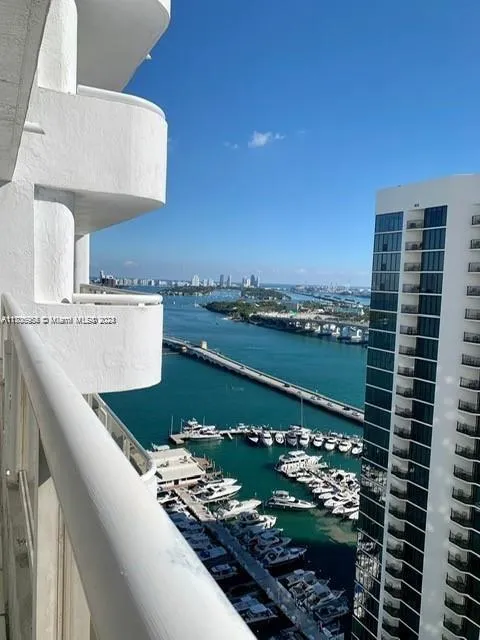 1717 N Bayshore Dr # 3142, Miami FL 33132