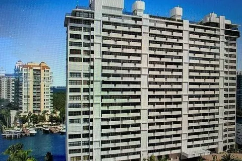 936 Intracoastal Dr # 14C, Fort Lauderdale FL 33304