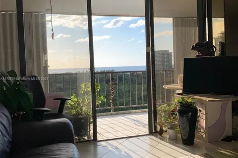 936 Intracoastal Dr # 14C, Fort Lauderdale FL 33304