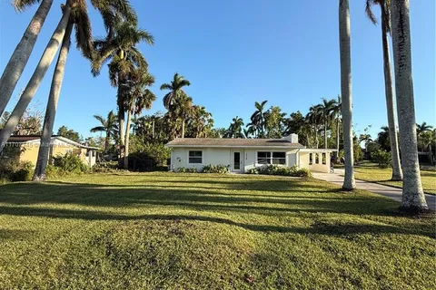 4438 E Riverside Drive, Fort Myers FL 33905