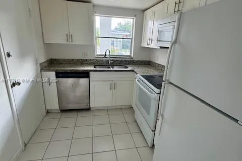 1701 NW 46th Ave # 113, Lauderhill FL 33313