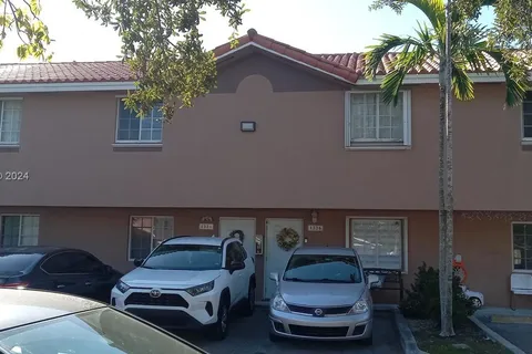 1334 W 42nd St # 3, Hialeah FL 33012