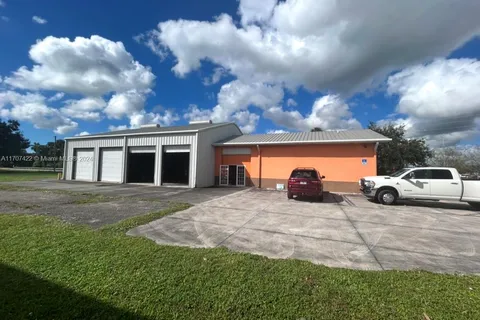 1127 SW Park St, Other City - In The State Of Florida FL 34974